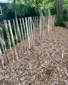 Tuinaanleg natuurlijke tuin schutting Grou